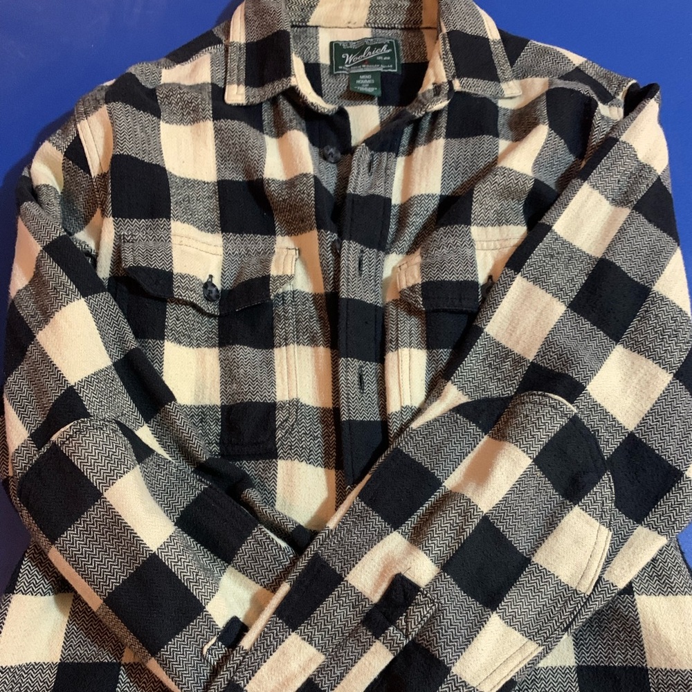 Woolrich Men’s Cream & Black Checkered Plaid Button Down - SIZE SMALL